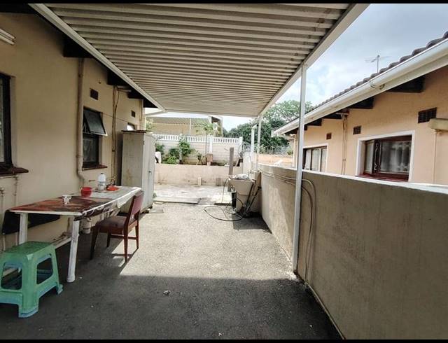 2 BEDROOM HOUSE FOR SALE IN PALMVIEW